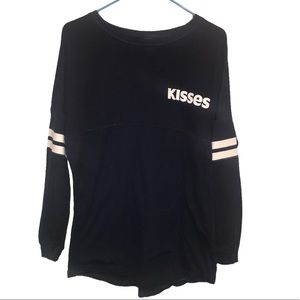 Women’s Kisses spirit jersey